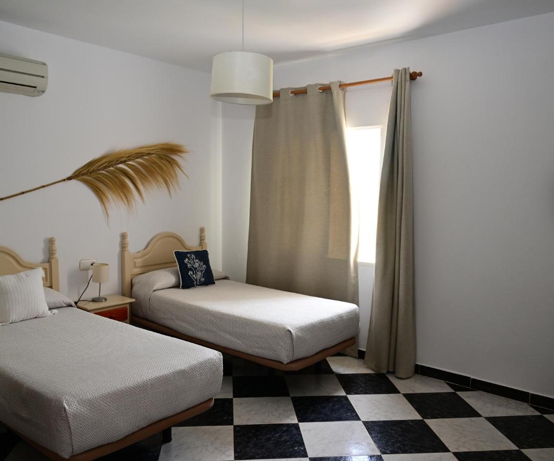 Hostal Del Faro Коніль-де-ла-Фронтера Екстер'єр фото
